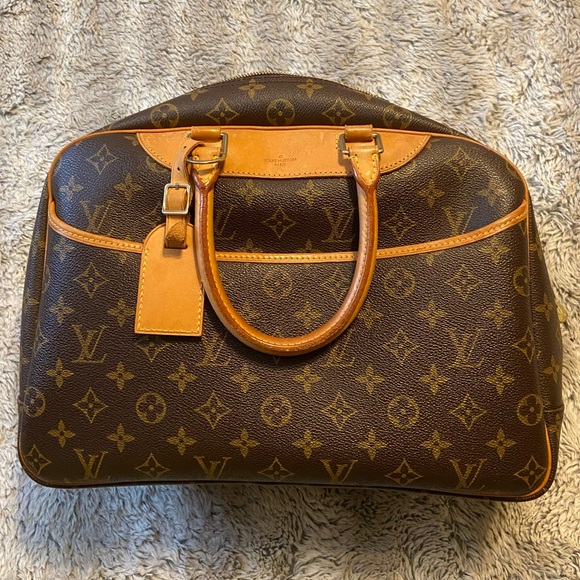 Louis Vuitton Handbags - Louis Vuitton Deauville Handbag Monogram Canvas